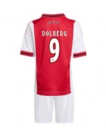 Otroške Nogometnih dresov Ajax Kasper Dolberg #9 Domači 2025-26 Kratki rokavi (+ hlače)